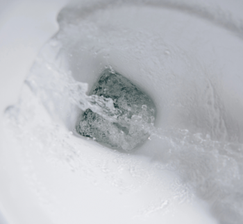 Что делать, если лопнул сливной бачок