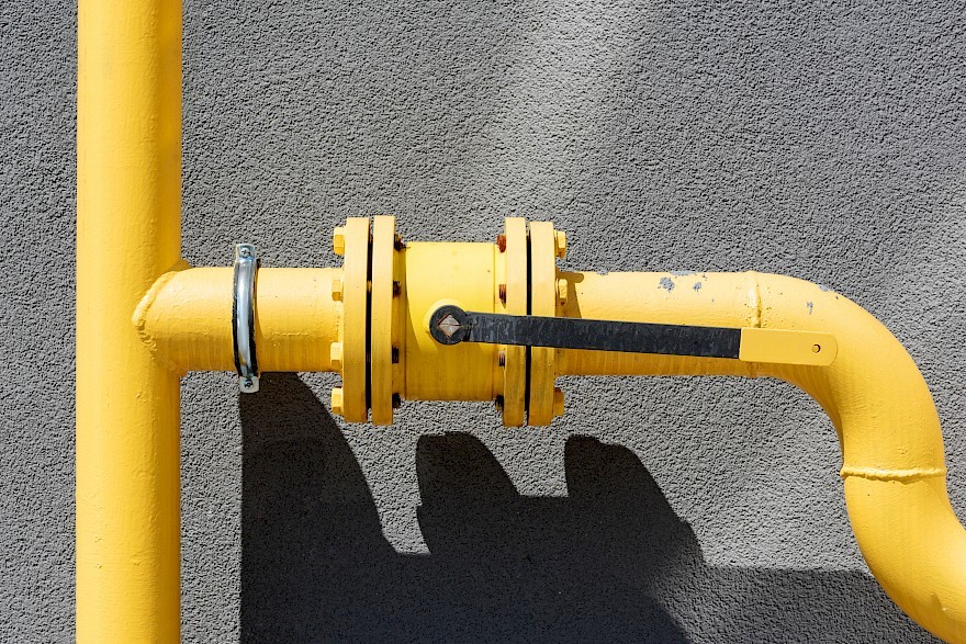 газ